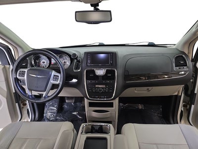 2015 Chrysler Town & Country Touring-L