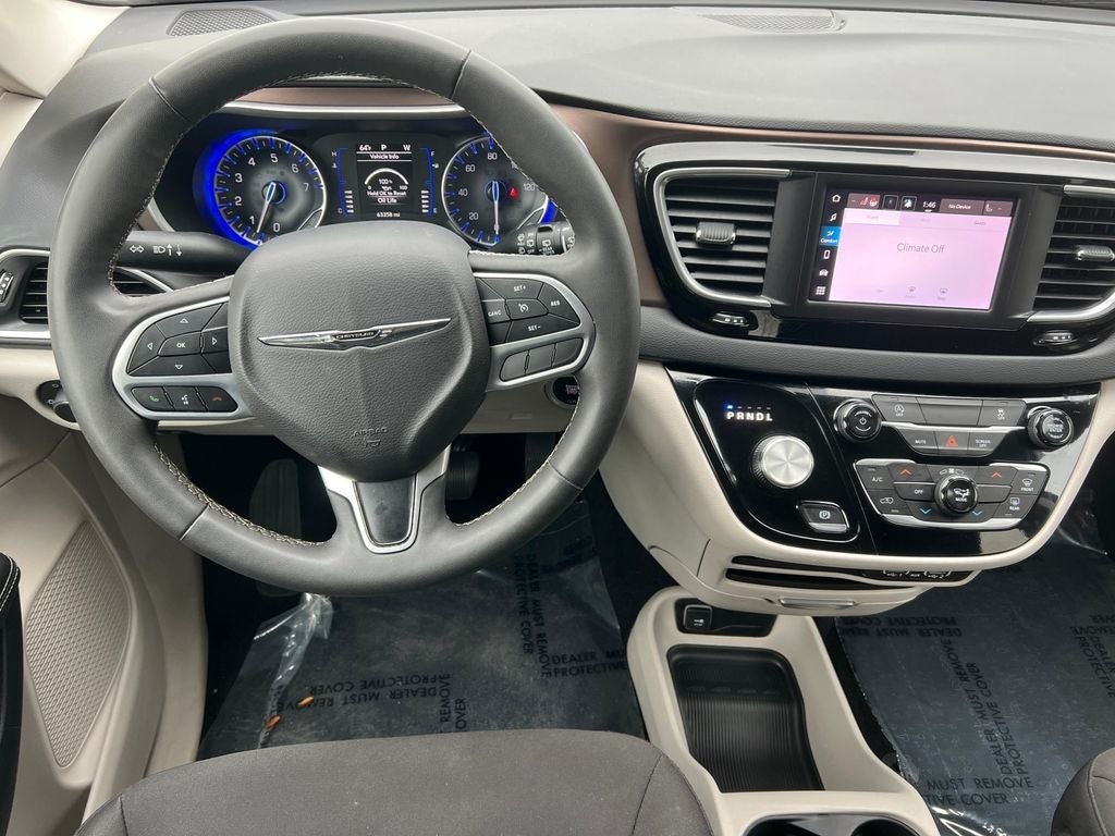2024 Chrysler Voyager LX