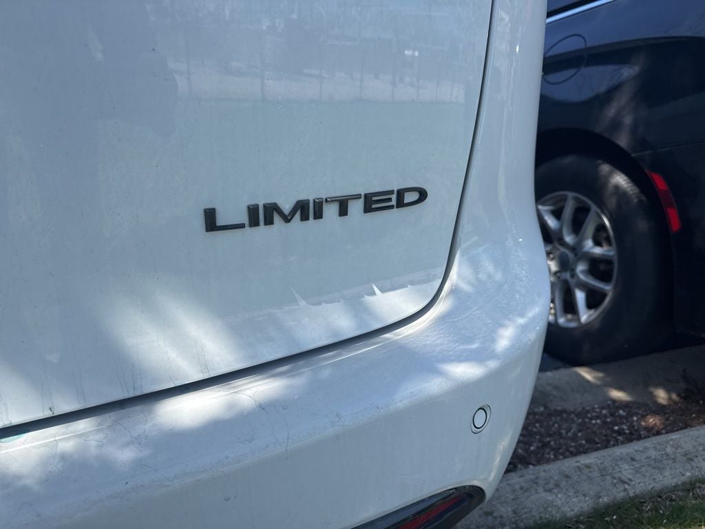 2025 Chrysler Pacifica Limited