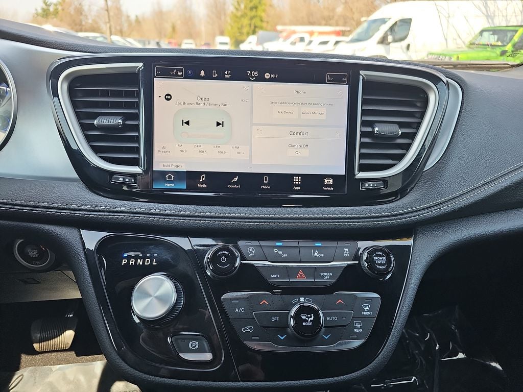 2023 Chrysler Pacifica Touring L AWD