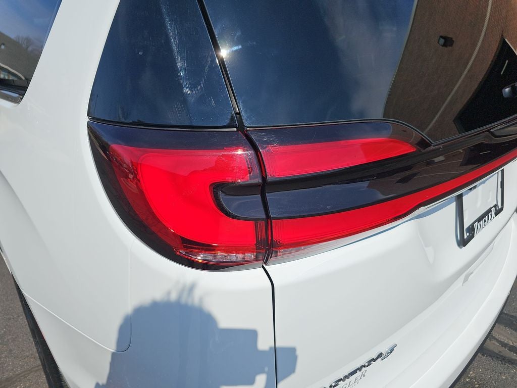 2023 Chrysler Pacifica Touring L AWD
