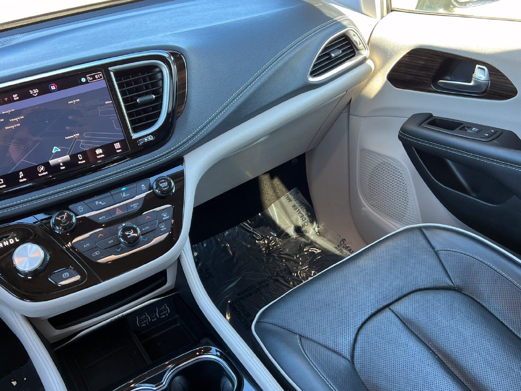 2023 Chrysler Pacifica Limited AWD