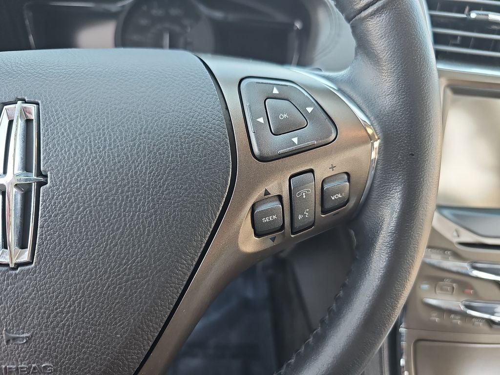 2013 Lincoln MKX Base