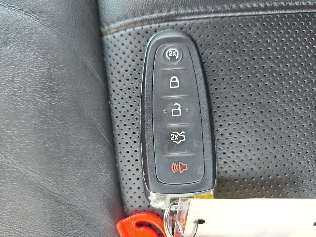 2013 Lincoln MKX Base