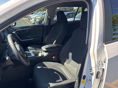 2022 Toyota RAV4 Hybrid LE