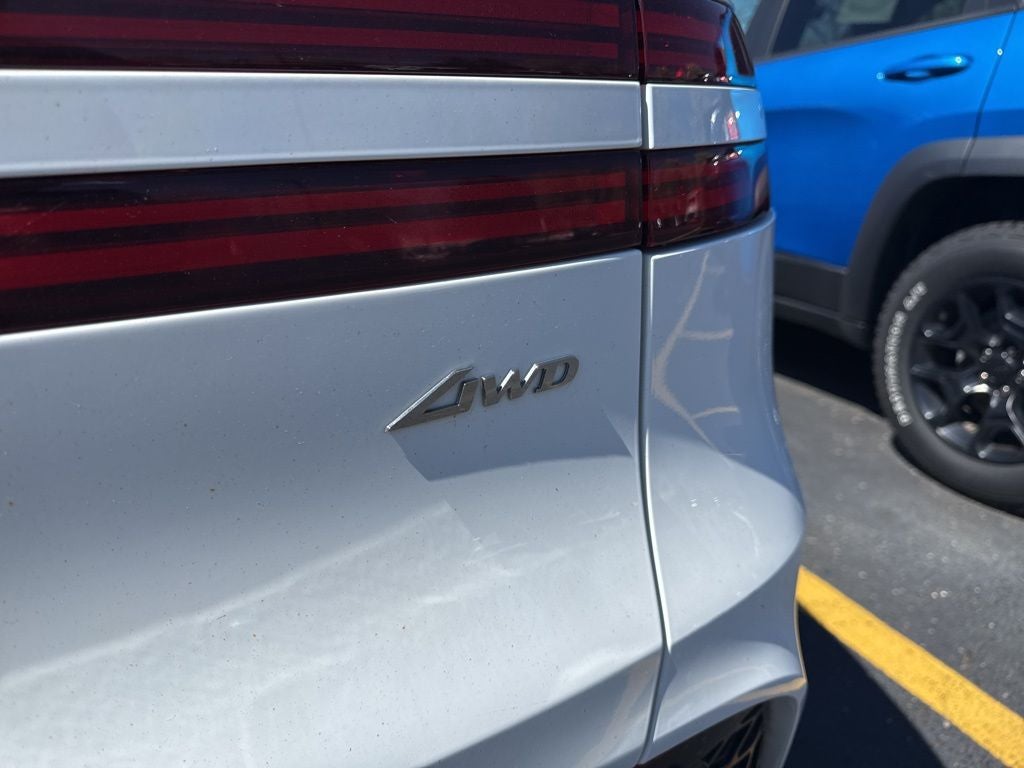 2025 Genesis GV70 2.5T