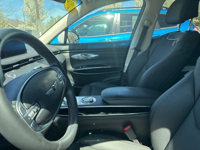2025 Genesis GV70 2.5T