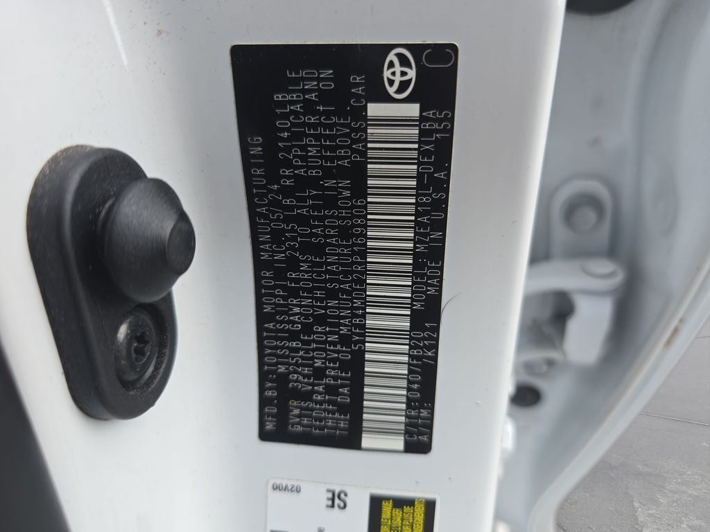 2024 Toyota Corolla LE