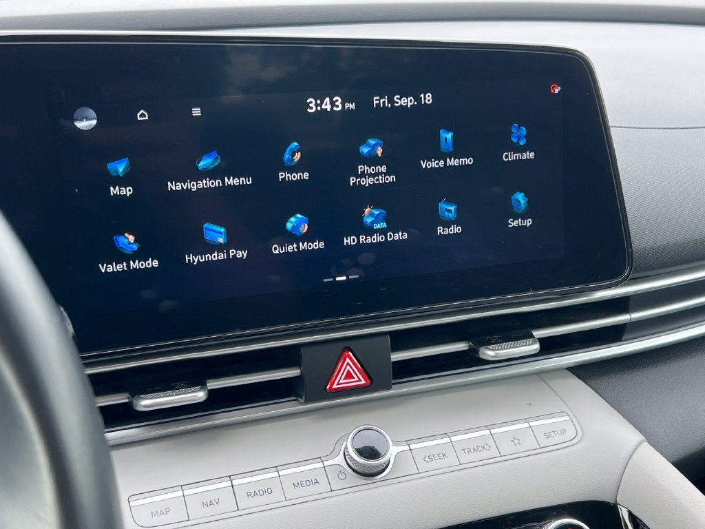 2024 Hyundai Elantra Limited