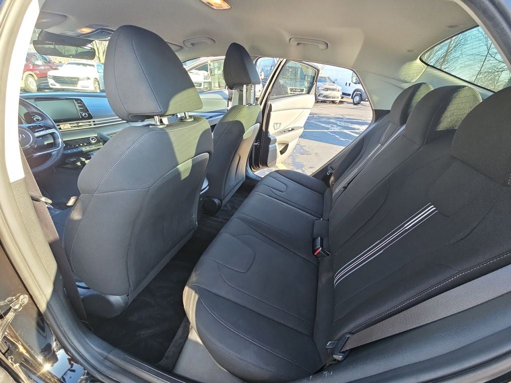 2022 Hyundai Elantra SEL