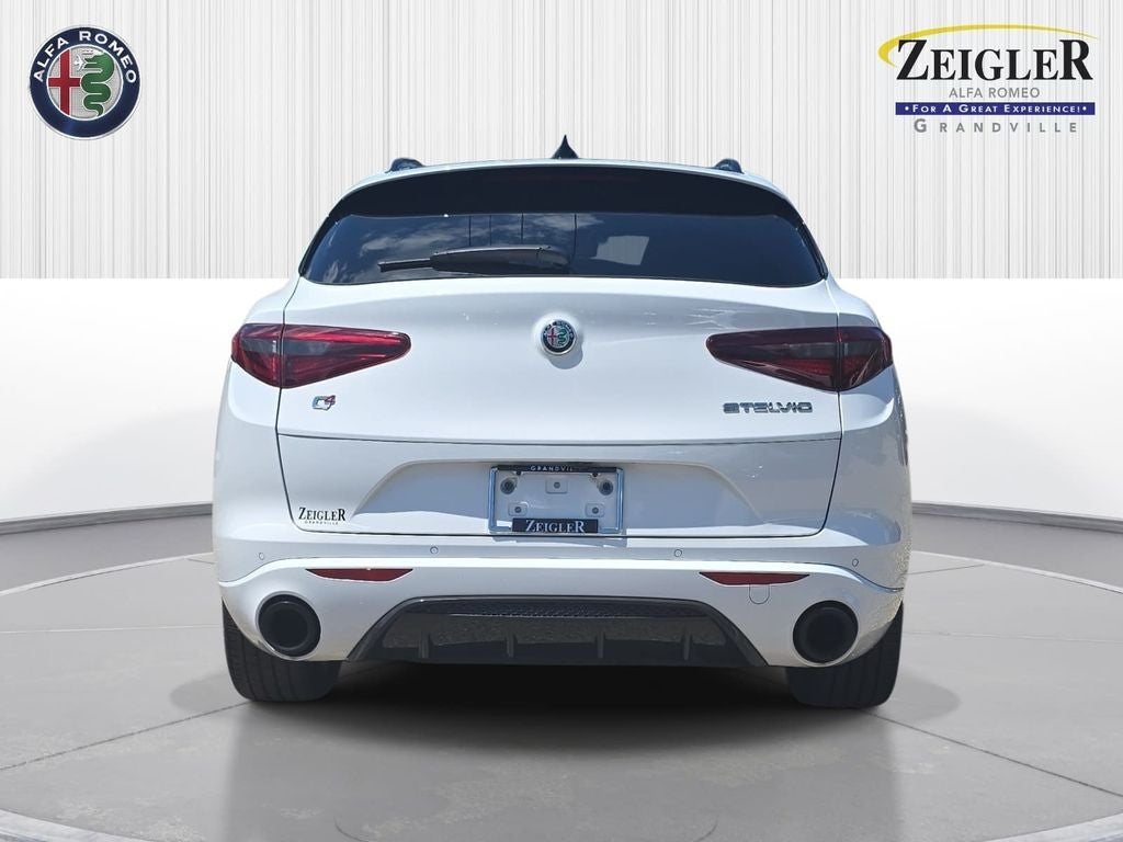 2023 Alfa Romeo Stelvio Veloce