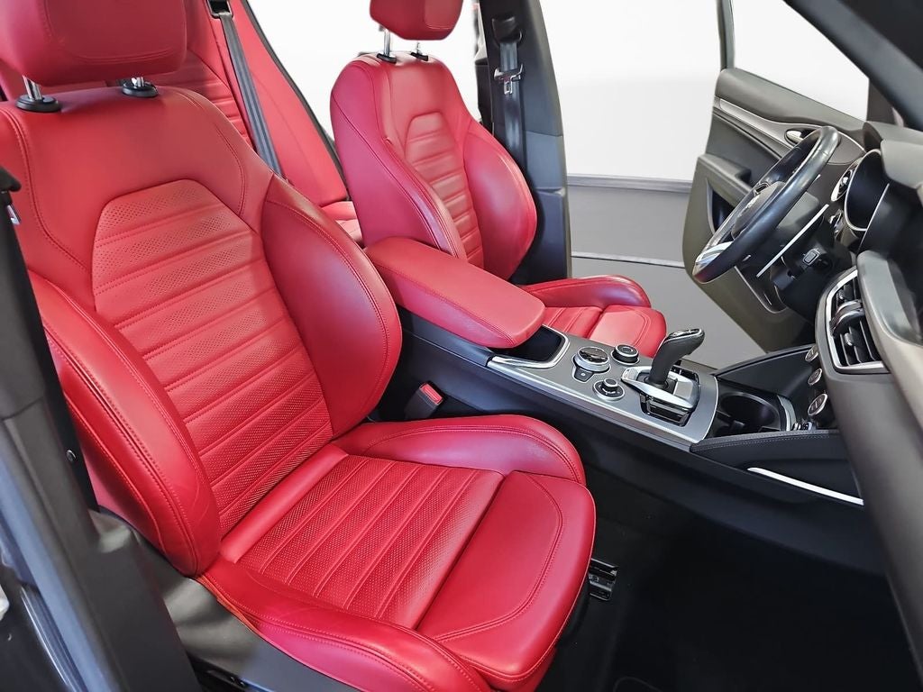 2023 Alfa Romeo Stelvio Veloce
