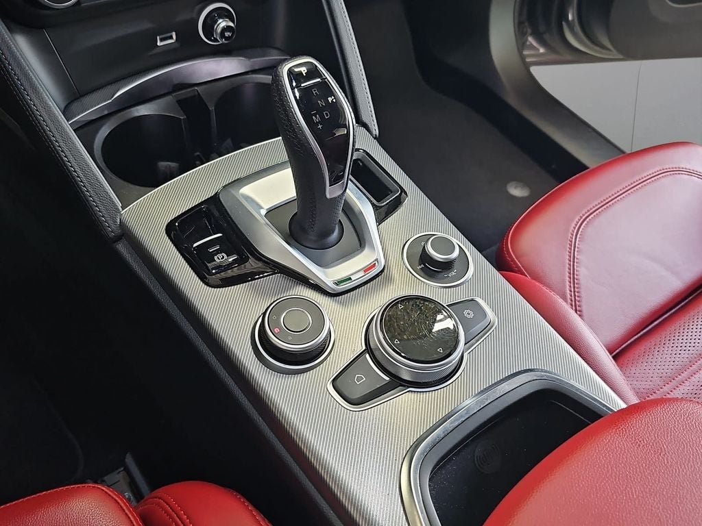 2023 Alfa Romeo Stelvio Veloce