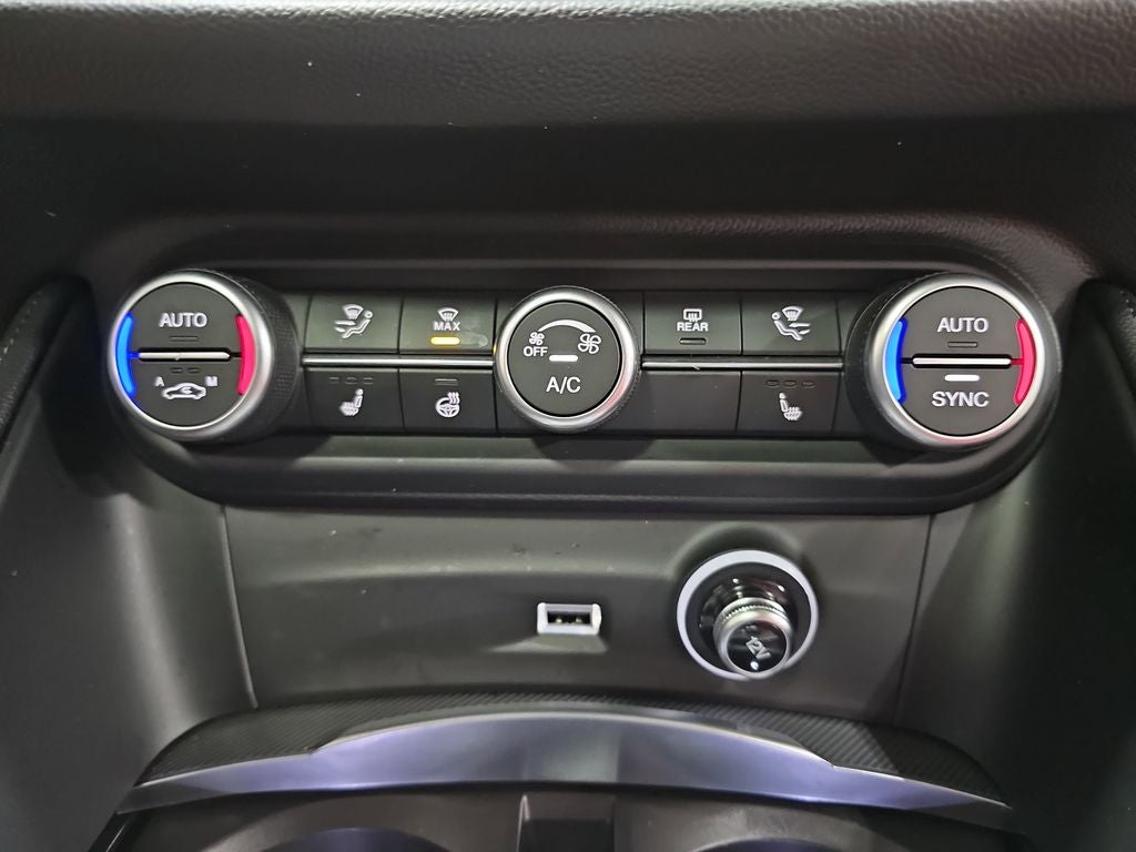 2023 Alfa Romeo Stelvio Veloce