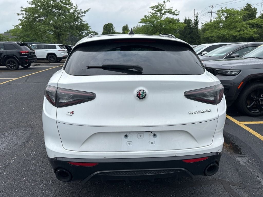 2024 Alfa Romeo Stelvio Veloce