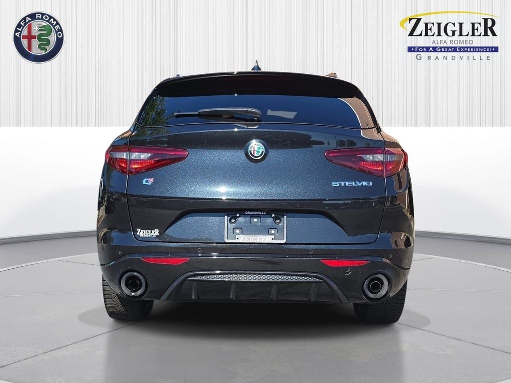 2023 Alfa Romeo Stelvio Veloce