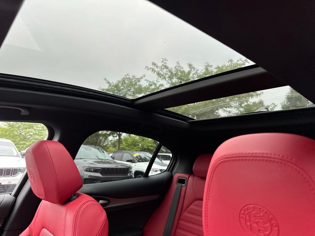 2024 Alfa Romeo Stelvio Veloce