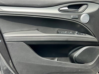 2023 Alfa Romeo Stelvio Veloce