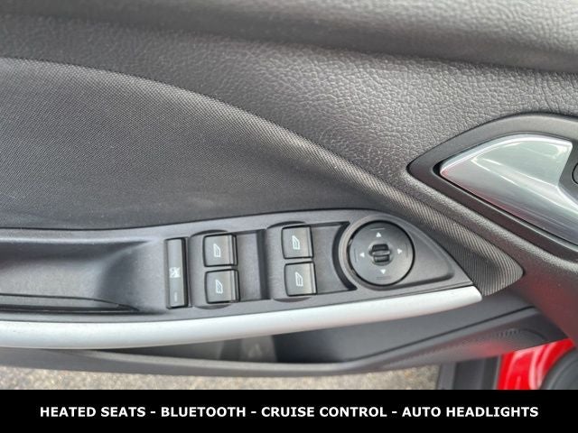 2014 Ford Focus SE LOW MILES