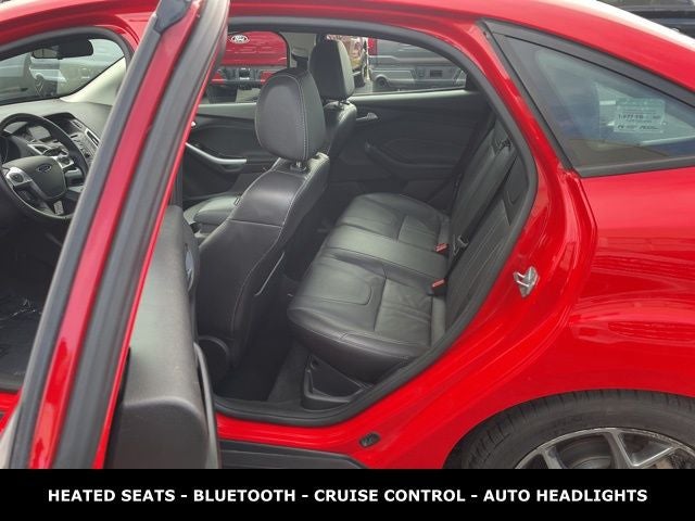 2014 Ford Focus SE LOW MILES