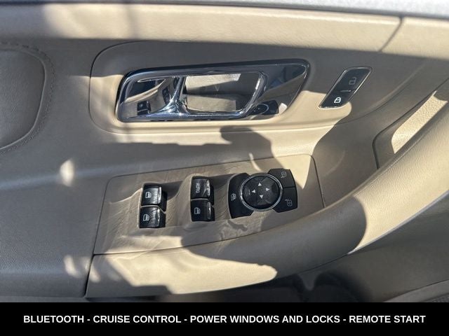 2013 Ford Taurus SEL AWD VERY CLEAN