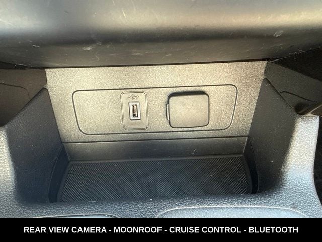2019 Ford Escape Titanium 4WD 2.0L