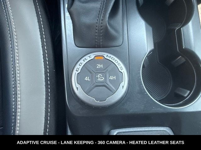 2025 Ford Bronco Outer Banks LUX PACKAGE