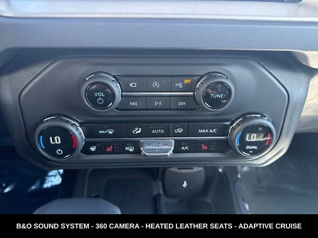 2025 Ford Bronco Outer Banks LUXURY PACKAGE