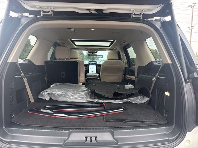 2023 Ford Expedition Limited LOCAL LEASE RETURN
