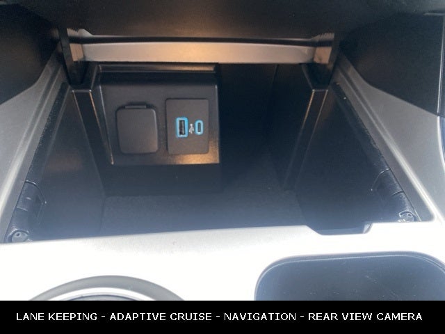 2022 Ford Explorer XLT 4WD