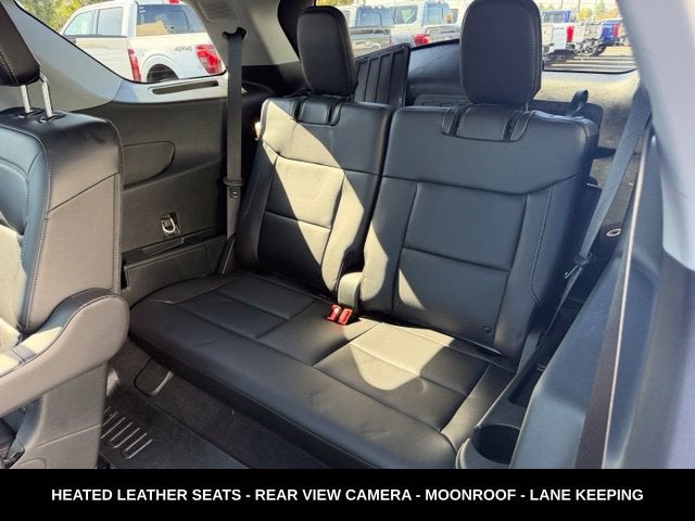 2024 Ford Explorer XLT TWIN PANEL MOONROOF