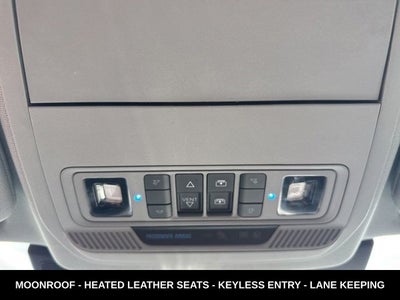 2024 Ford Explorer XLT PANORAMIC ROOF