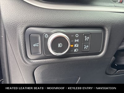 2022 Ford Explorer XLT TWIN PANEL MOONROOF