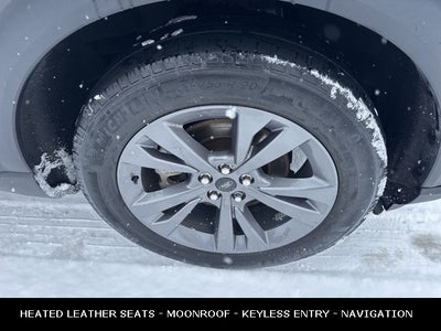 2022 Ford Explorer XLT TWIN PANEL MOONROOF