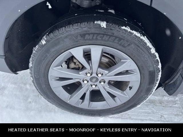 2022 Ford Explorer XLT TWIN PANEL MOONROOF