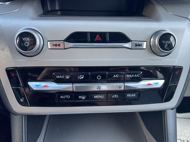 2023 Ford Explorer XLT SPORT APPEARANCE PACKAGE