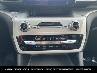 2023 Ford Explorer XLT 4WD