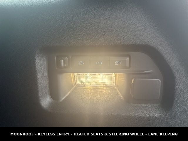 2024 Ford Explorer Timberline TWIN PANEL MOONROOF