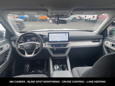2025 Ford Explorer Active 4WD