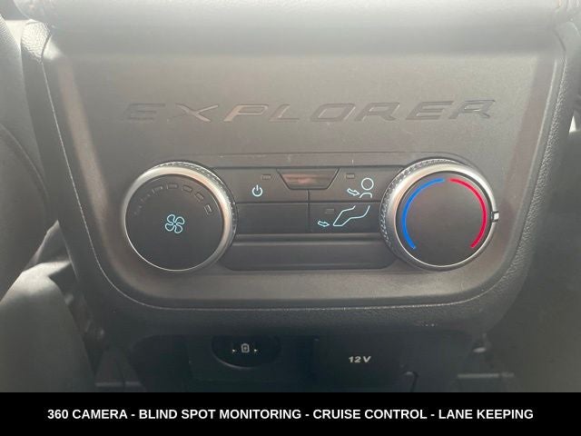 2025 Ford Explorer Active 4WD