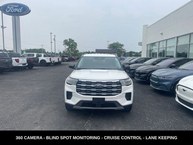 2025 Ford Explorer Active 4WD