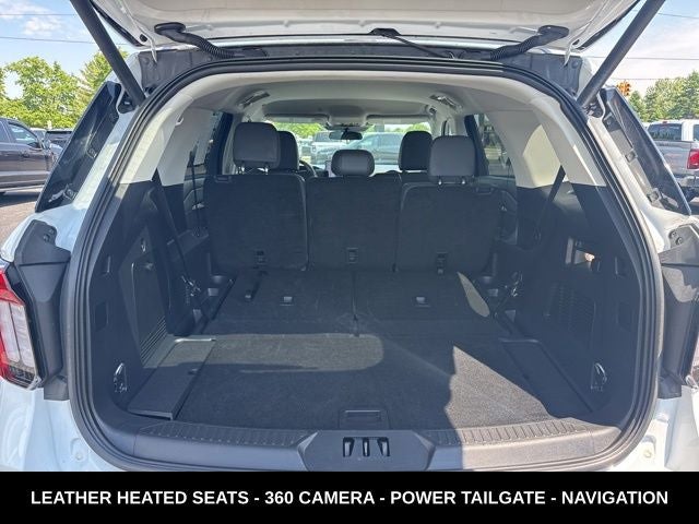 2025 Ford Explorer Active 4WD