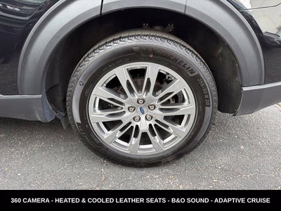2026 Ford Explorer Platinum 4WD