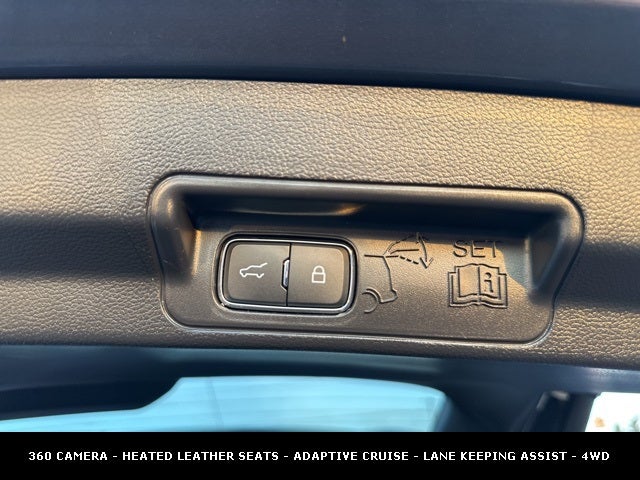 2025 Ford Explorer ST-Line 4WD