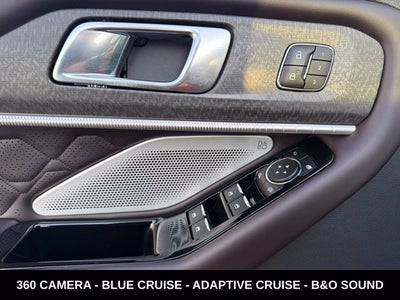 2025 Ford Explorer Platinum ULTIMATE PACKAGE