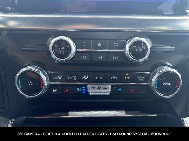 2023 Ford F-150 Lariat TWIN PANEL MOONROOF