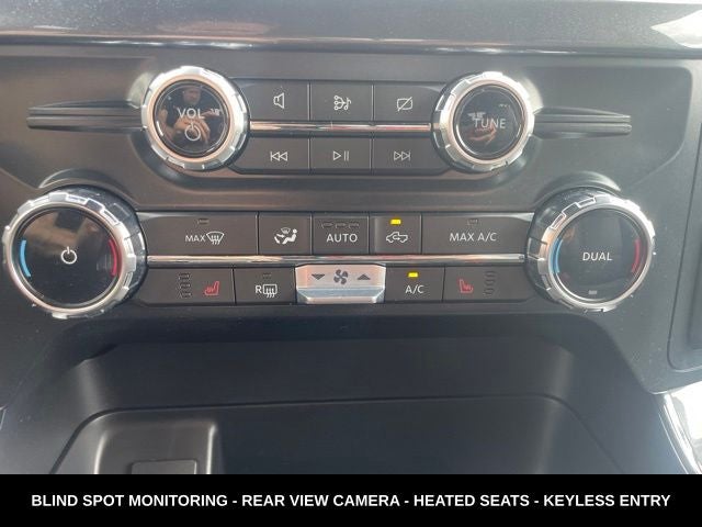 2022 Ford F-150 XLT HEATED LEATHER SEATS