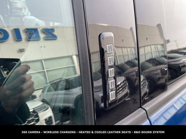 2022 Ford F-150 Lariat POWERBOOST MAX TOW