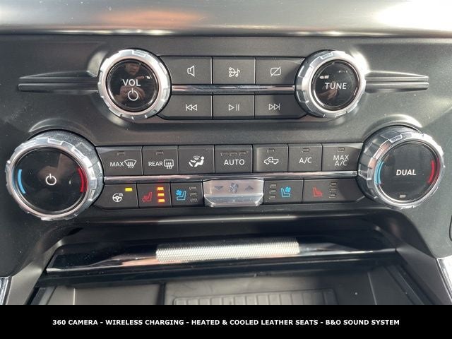 2022 Ford F-150 Lariat POWERBOOST MAX TOW