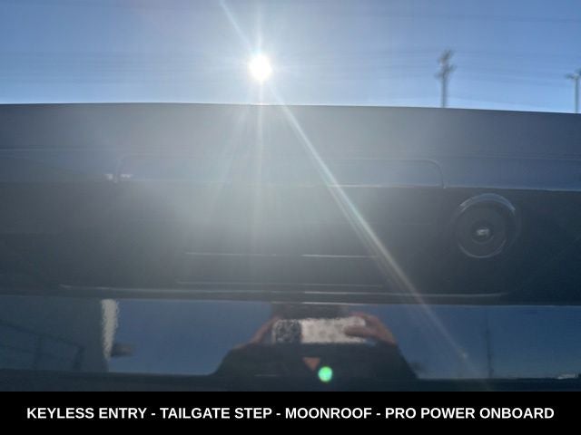 2024 Ford F-150 XLT TWIN PANEL MOONROOF